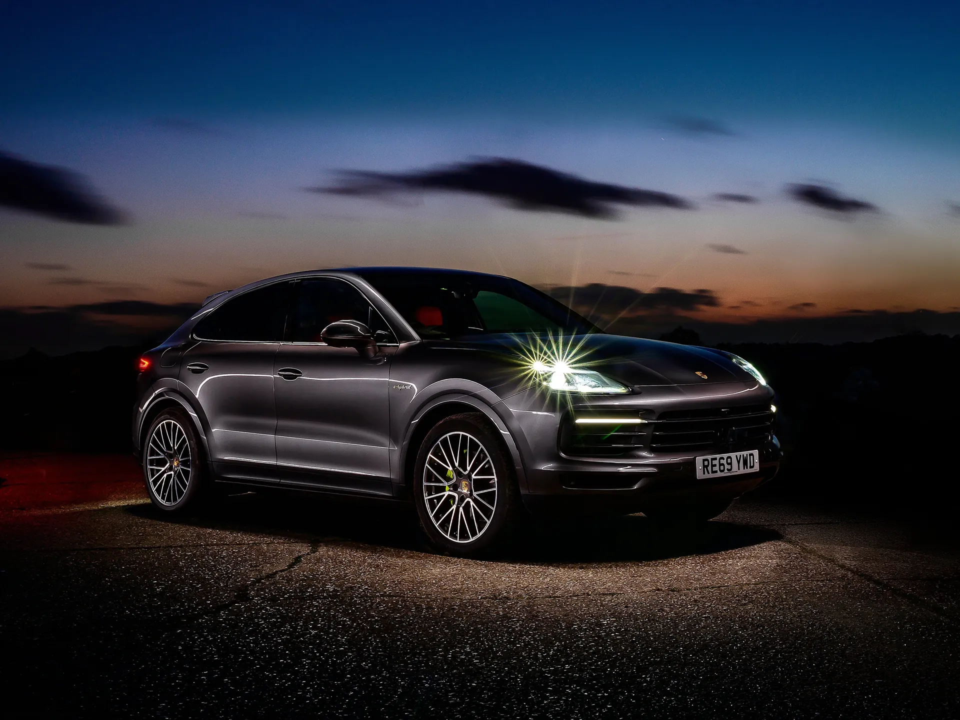 Porsche Cayenne E-Hybrid Coupe [UK] (2020)