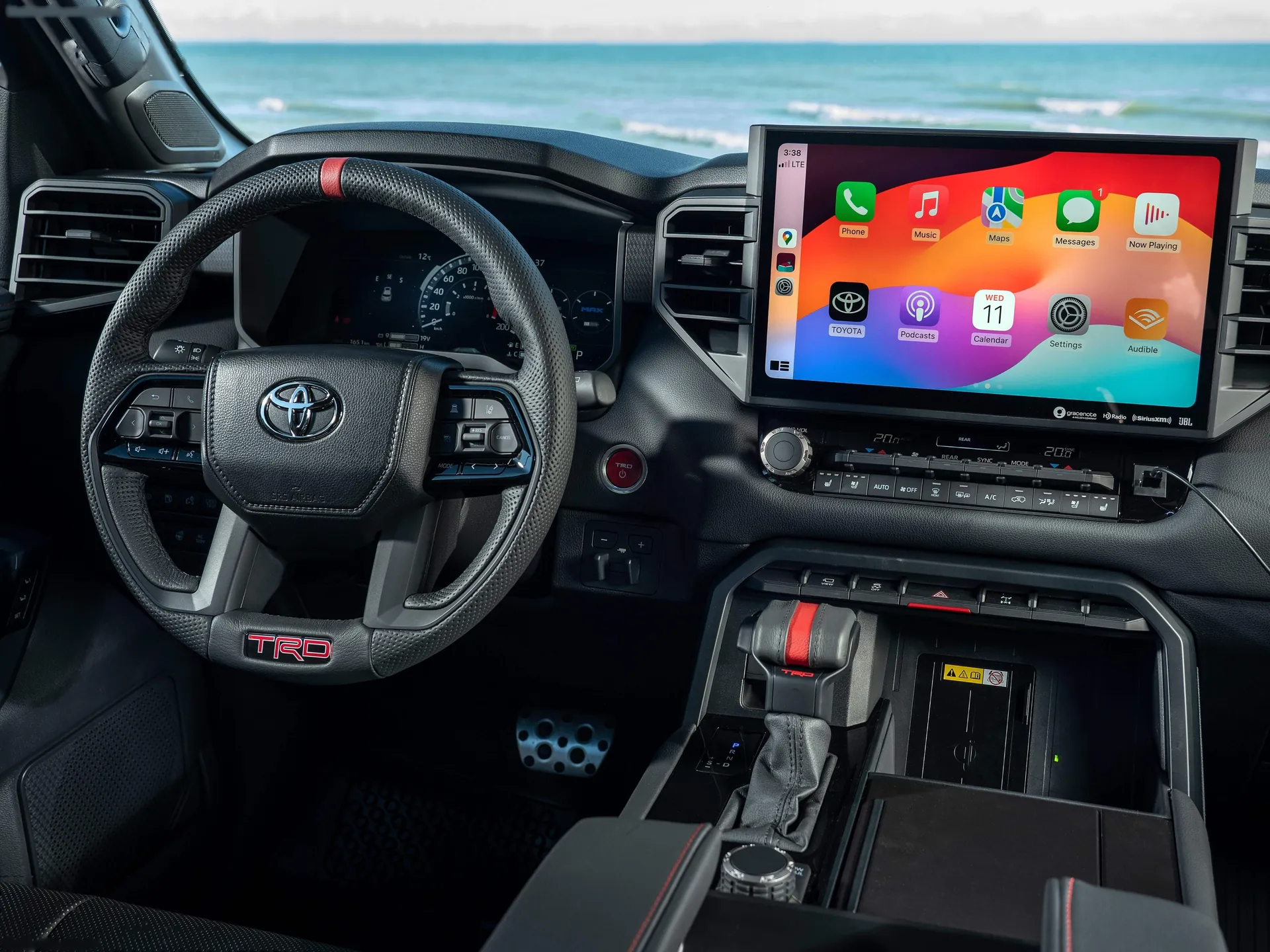 Toyota Sequoia TRD Pro (2024) – interiér