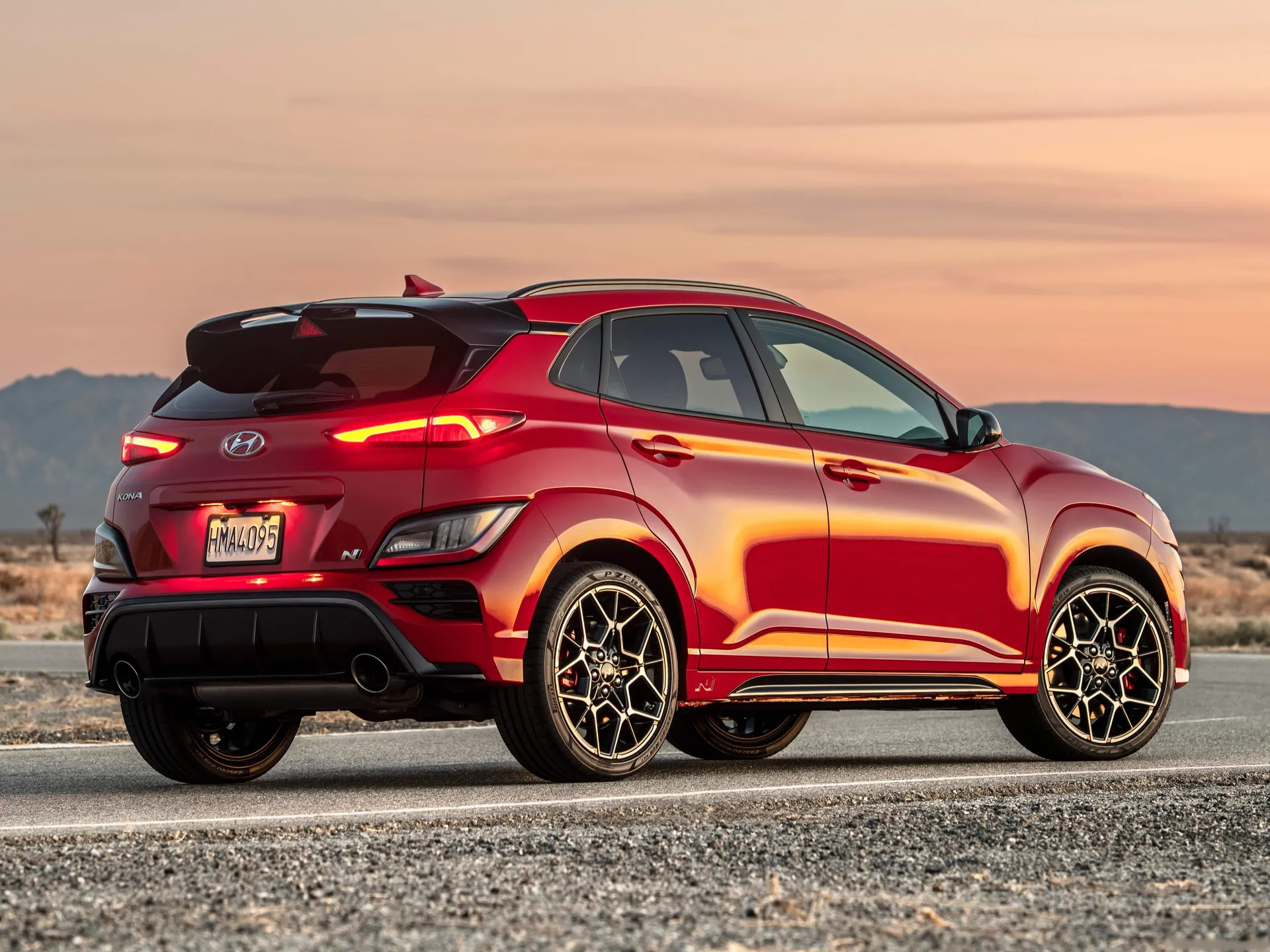 Hyundai Kona N (2022) – zadní tříčtvrteční pohled