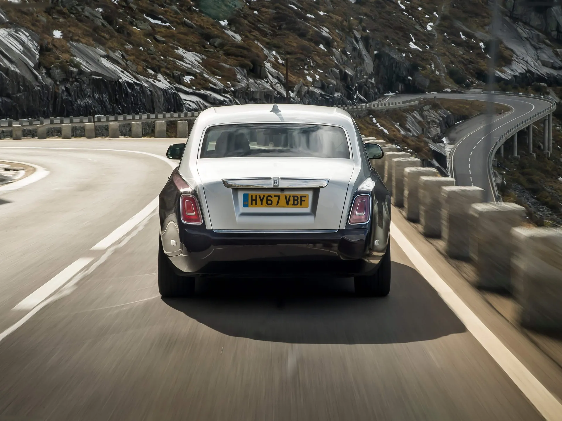 Rolls-Royce Phantom (2018) – zezadu