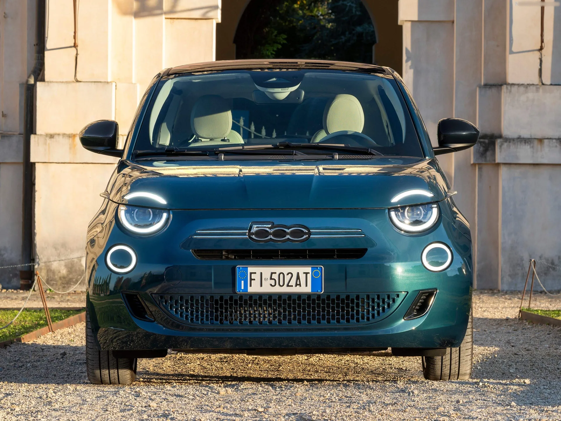 Fiat 500 Hybrid (2026) – zepředu