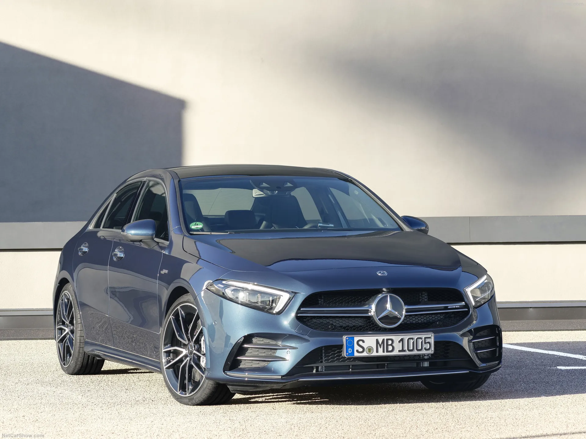 Mercedes-Benz A35 AMG 4Matic Sedan (2020)