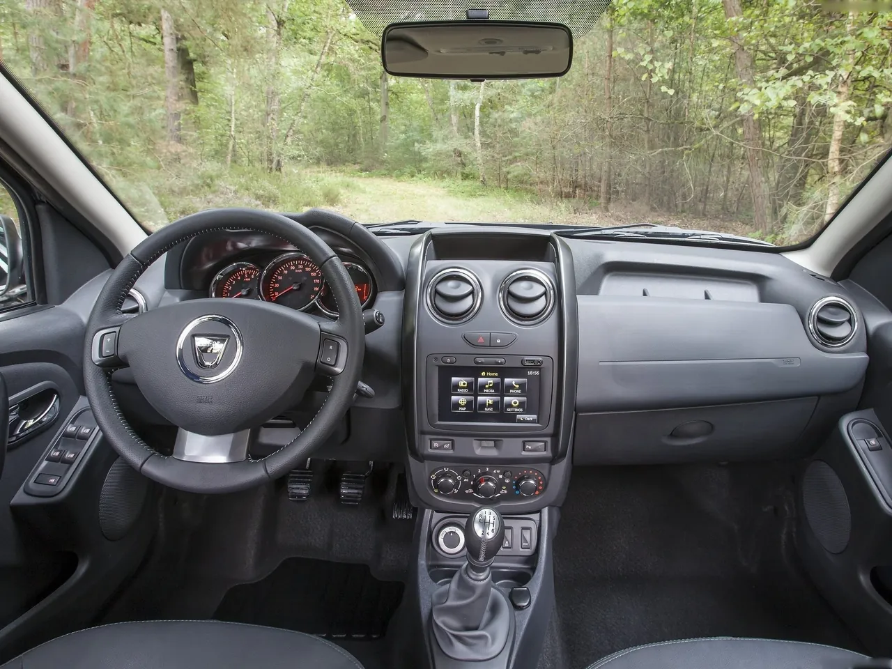 Dacia Duster (2014) – interiér