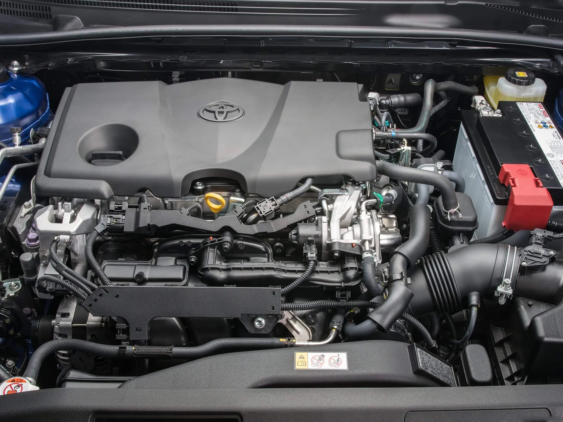 Toyota Camry (2018) – motorový prostor