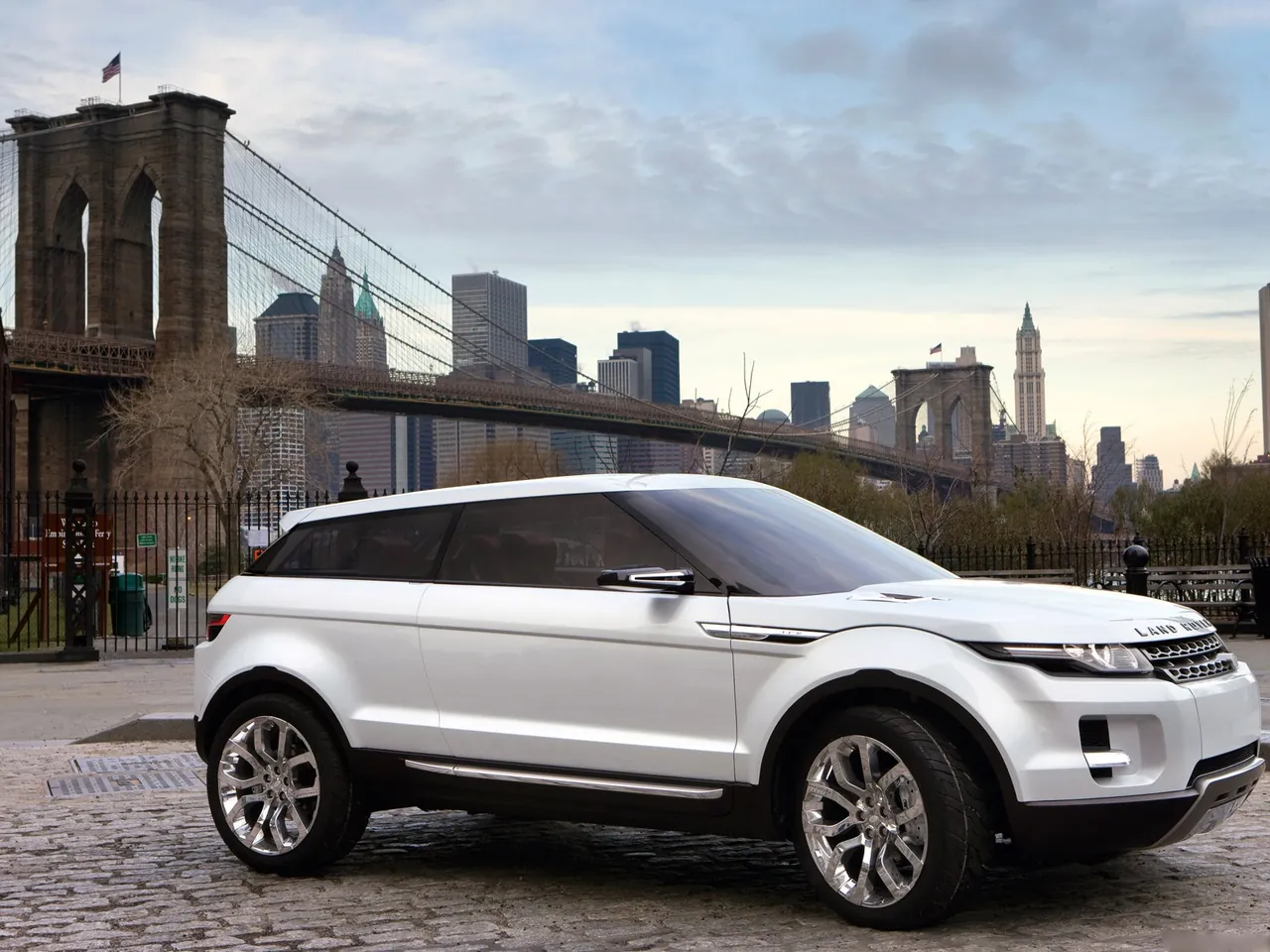 Land Rover LRX Concept (2008)