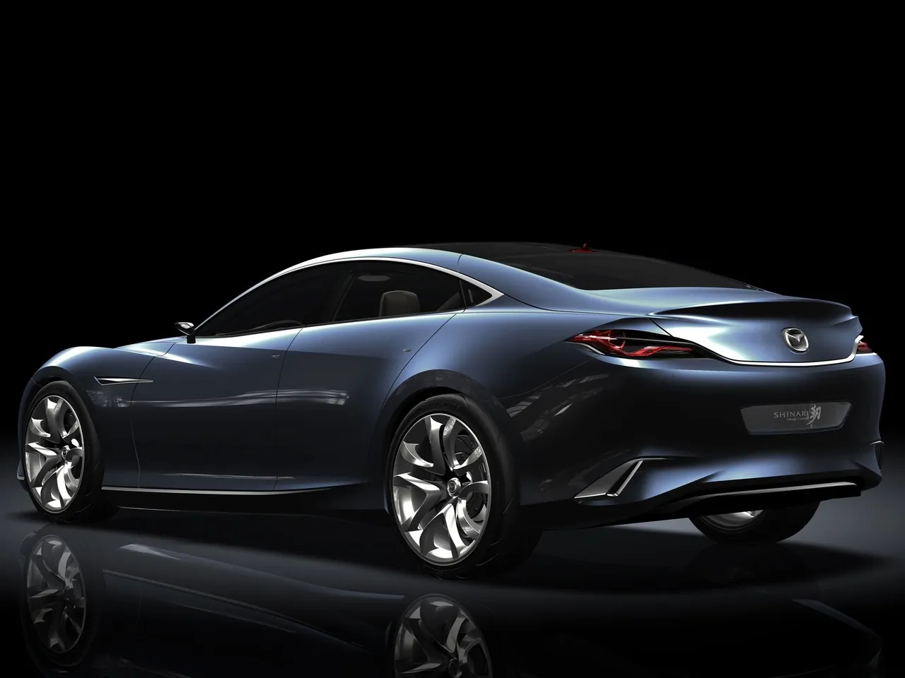 Mazda Shinari Concept (2010) – zadní tříčtvrteční pohled