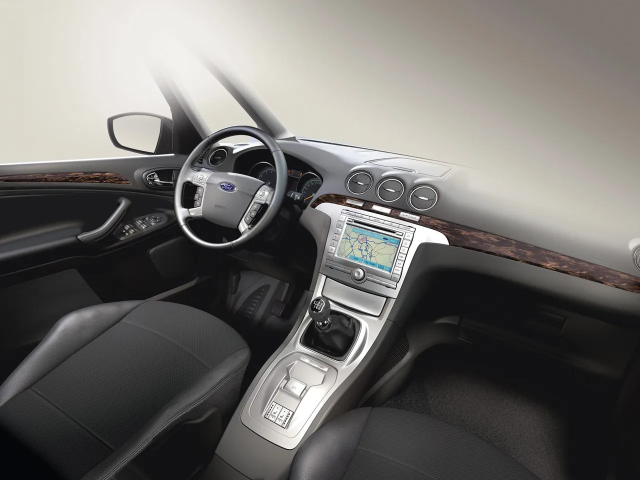 Ford Galaxy (2006) – interiér