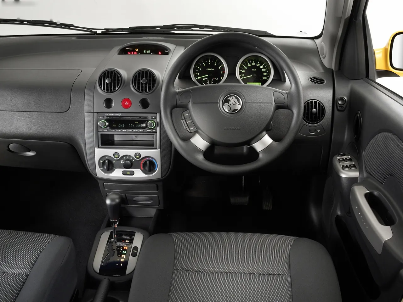Holden TK Barina Hatch 5-door (2005) - Interior