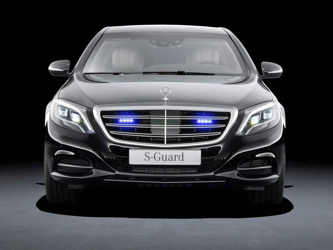 Mercedes-Benz S600 Guard (2015) - Front