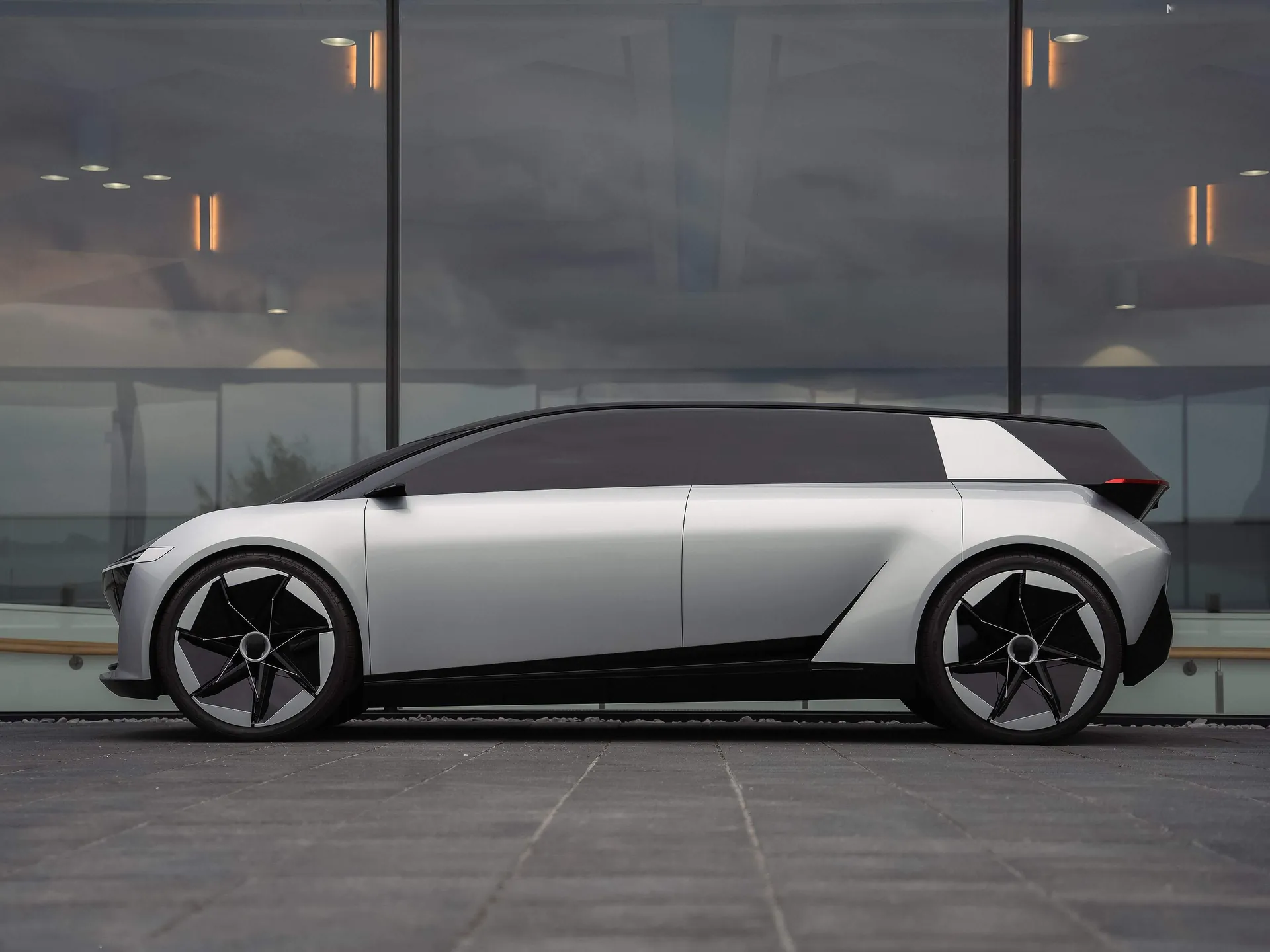 Tata Avinya Concept (2022) – boční profil