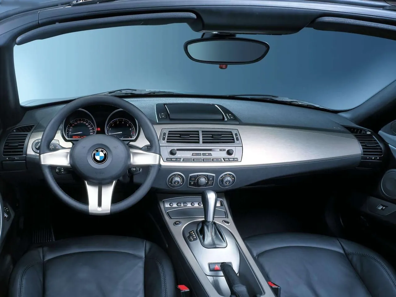 BMW Z4 (2003) – interiér