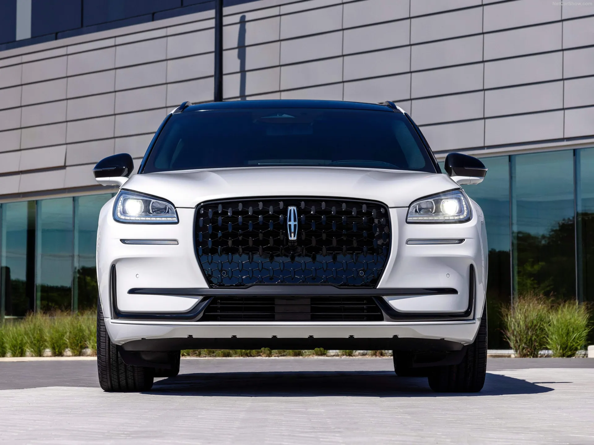 Lincoln Corsair (2023) – zepředu