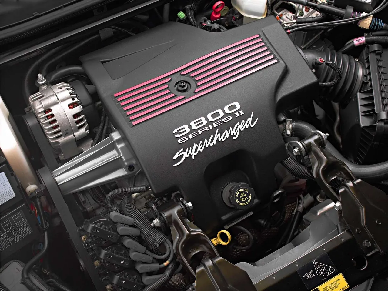 Chevrolet Monte Carlo SS (2004) - Engine Bay
