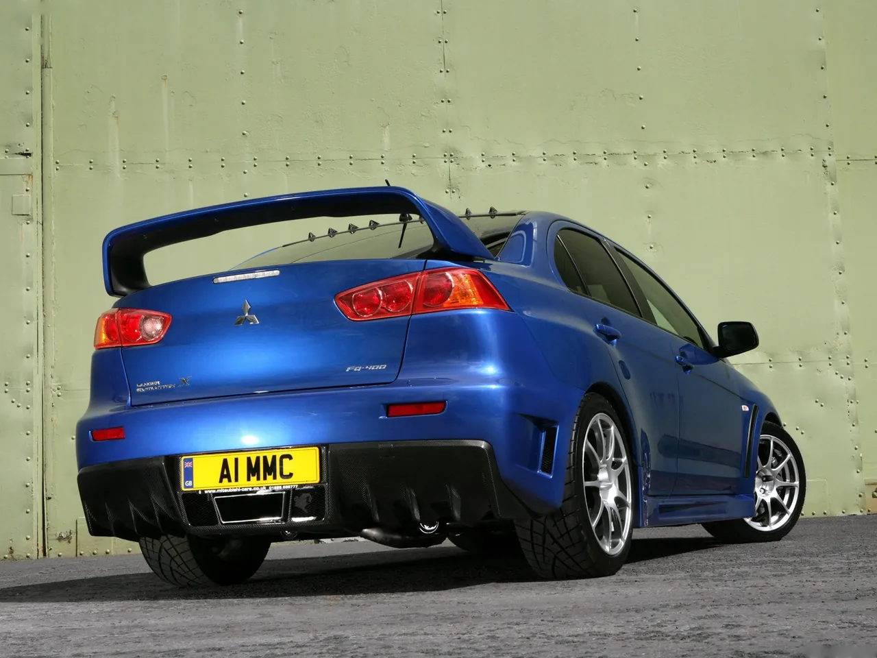 Mitsubishi Lancer Evolution X FQ-400 (2010) – zadní tříčtvrteční pohled