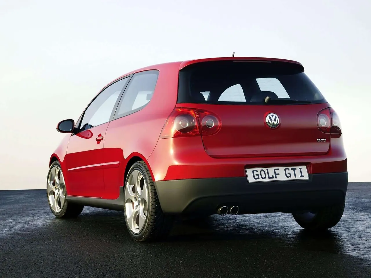 Volkswagen Golf GTI Concept (2003) - Rear Three-Quarter