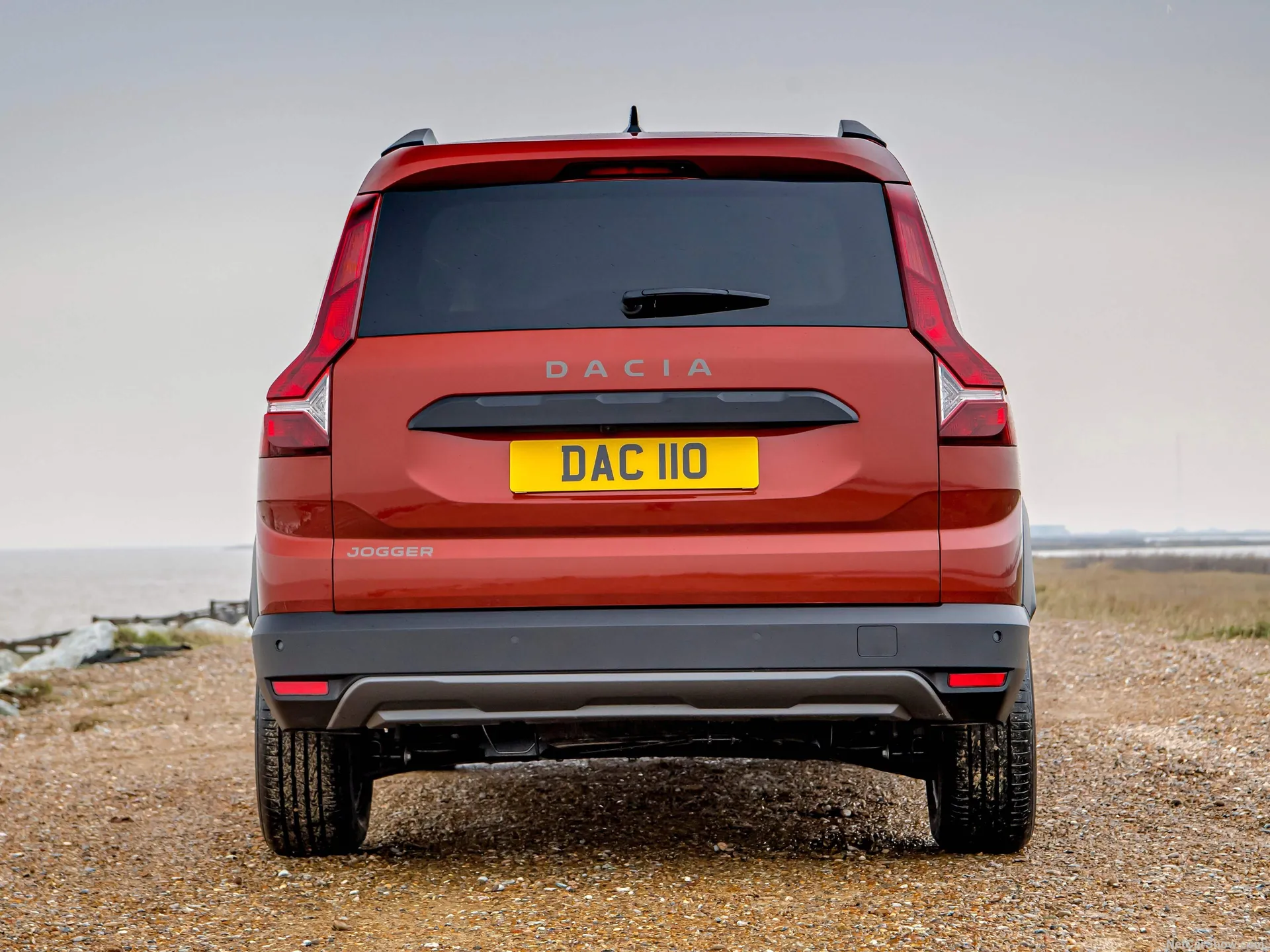 Dacia Jogger [UK] (2022) – zezadu
