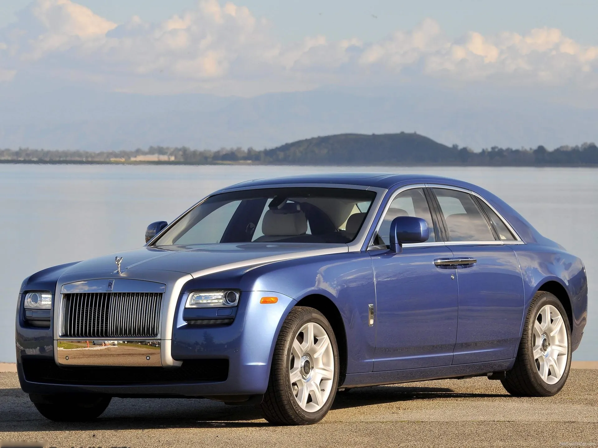 Rolls-Royce Ghost (2010)