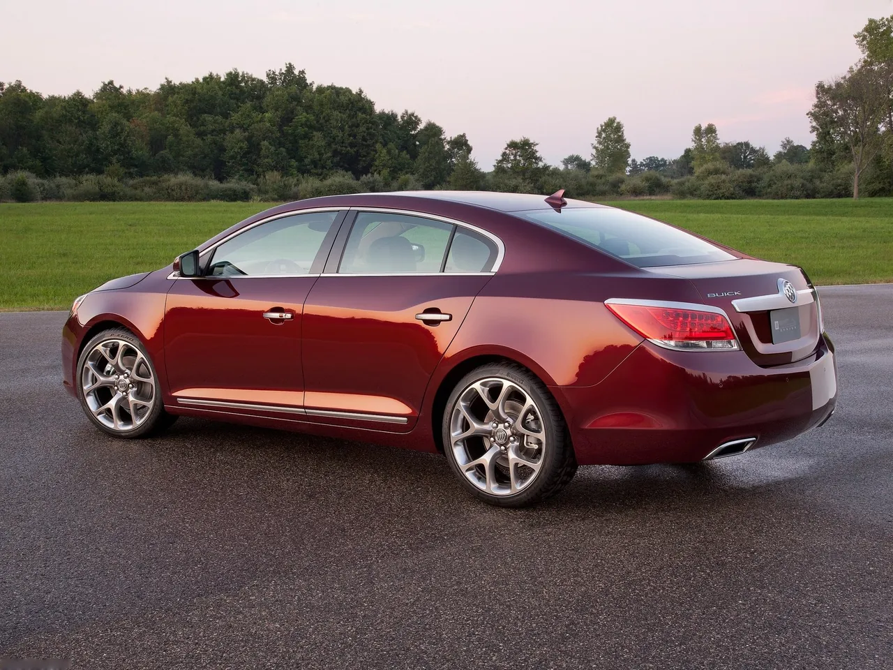 Buick LaCrosse GL Concept (2011) – zadní pohled
