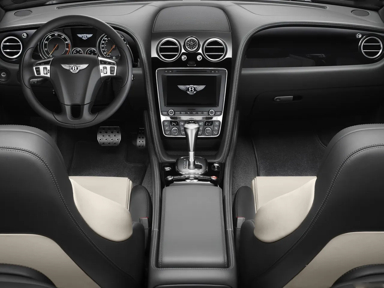 Bentley Continental GT V8 S (2014) – interiér