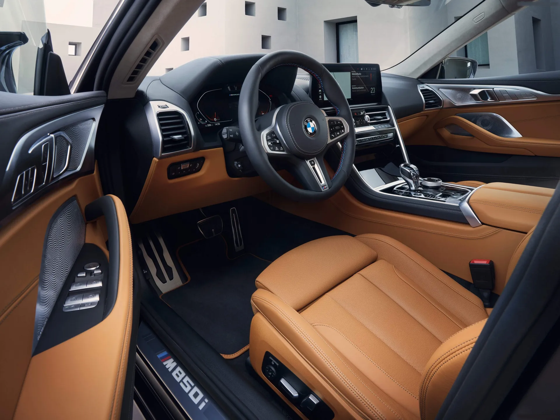BMW 8-Series Gran Coupe (2023) - Interior