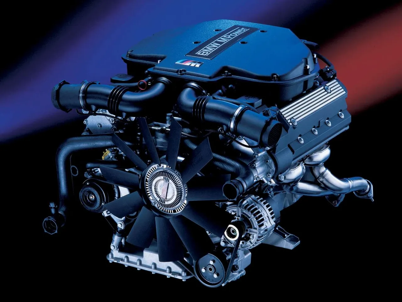 BMW M5 (2001) – motor