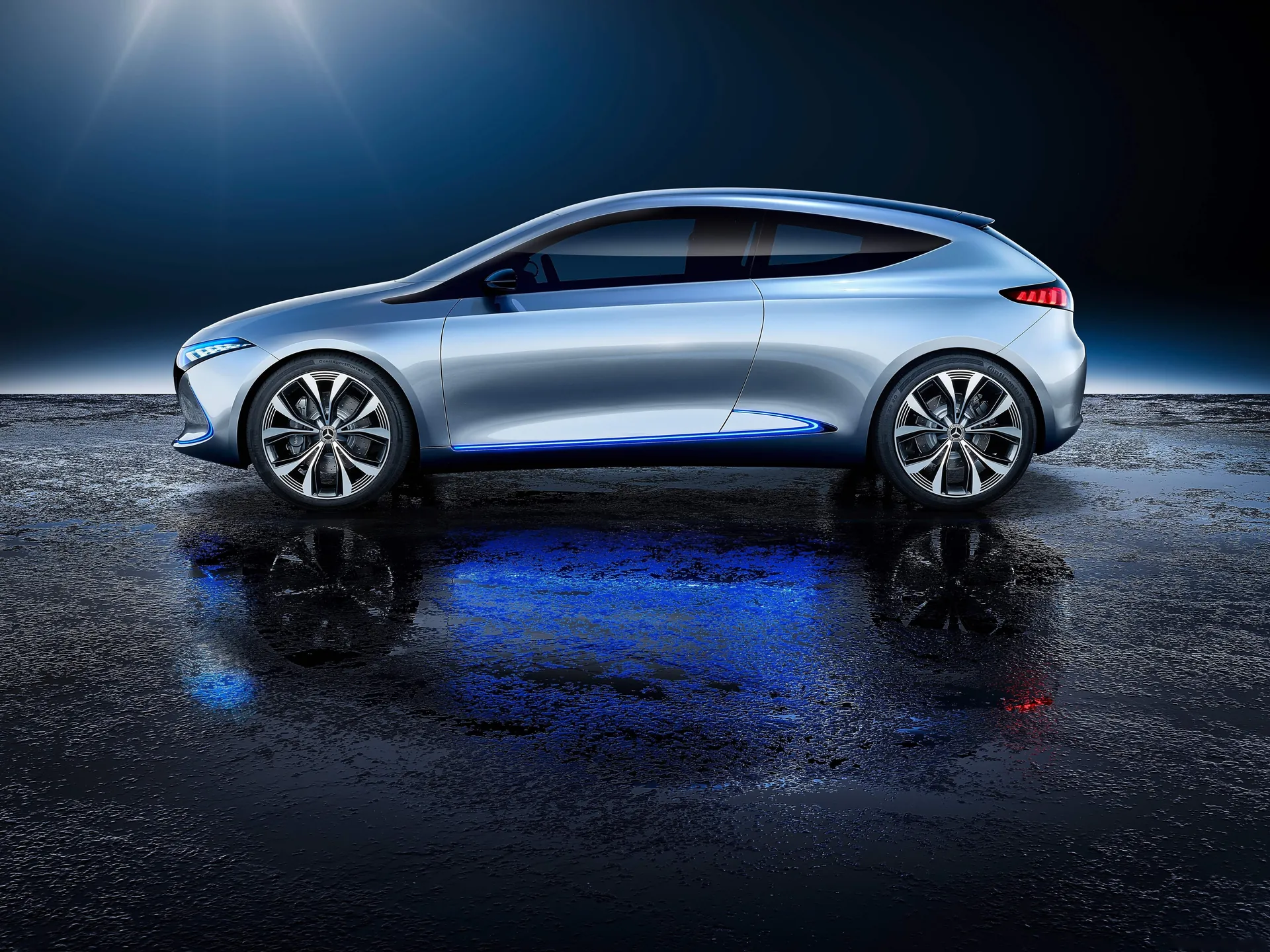 Mercedes-Benz EQA Concept (2017) – boční profil
