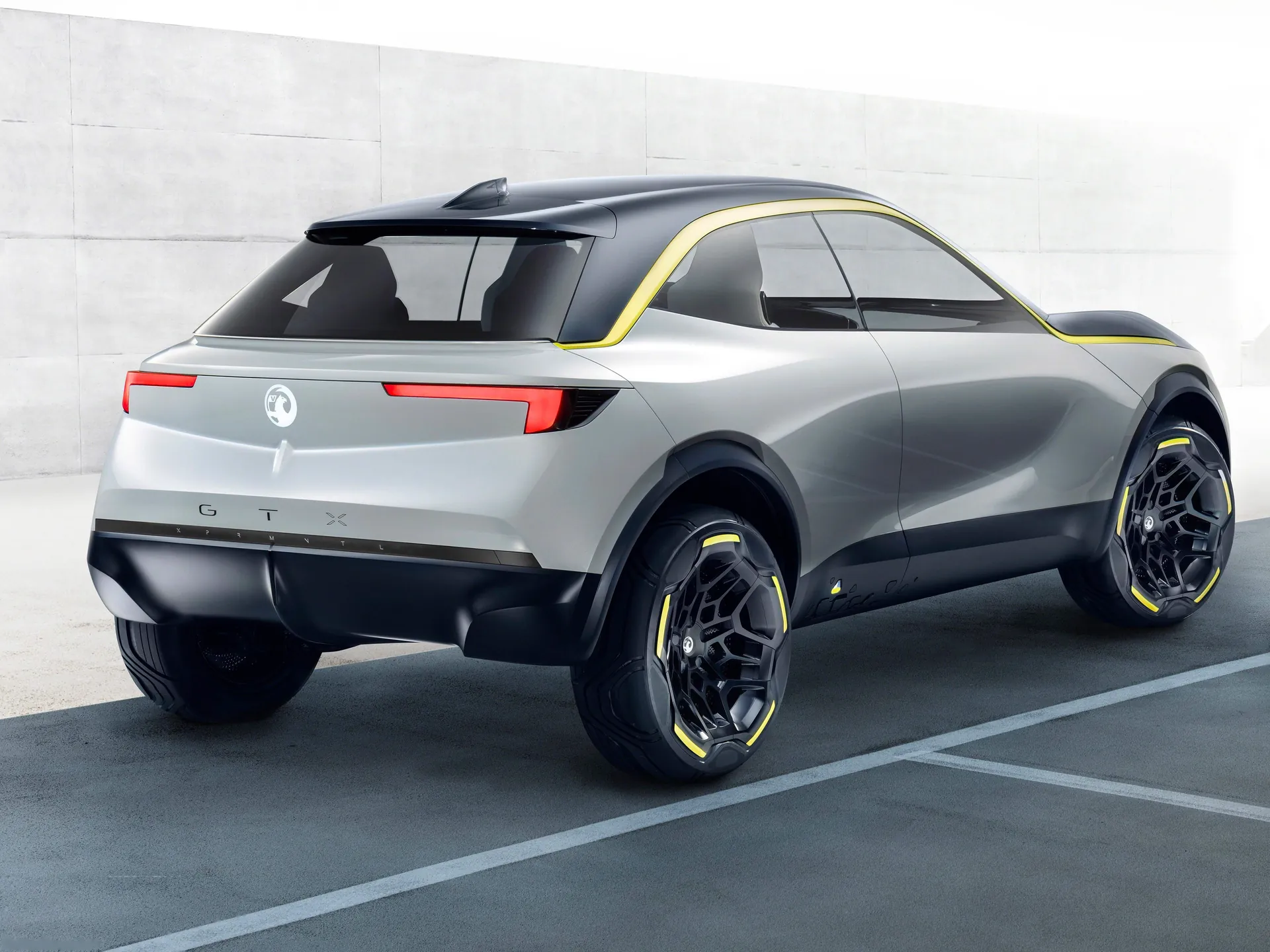 Vauxhall GT X Experimental Concept (2018) – zadní tříčtvrteční pohled
