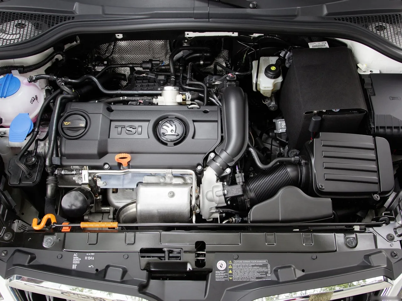 Skoda Yeti (2014) – motorový prostor