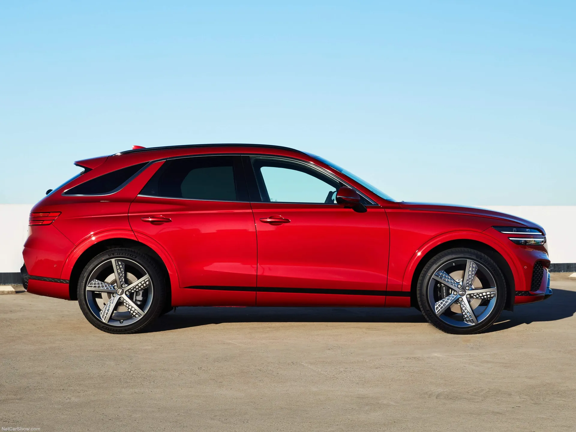 Genesis GV70 (2021) – boční profil