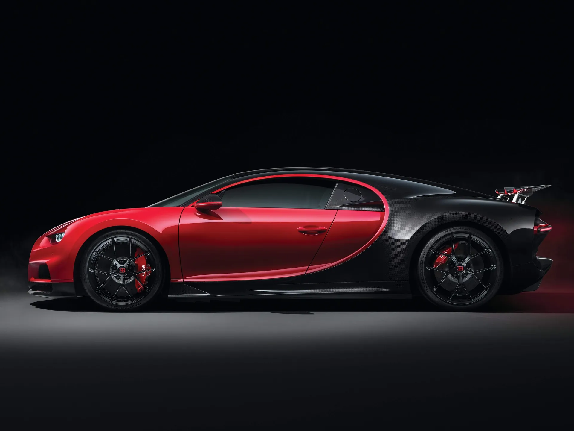 Bugatti Chiron Sport (2019) – boční profil