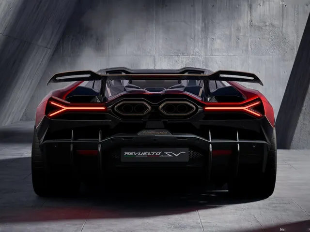 Lamborghini Revuelto SV (2027)