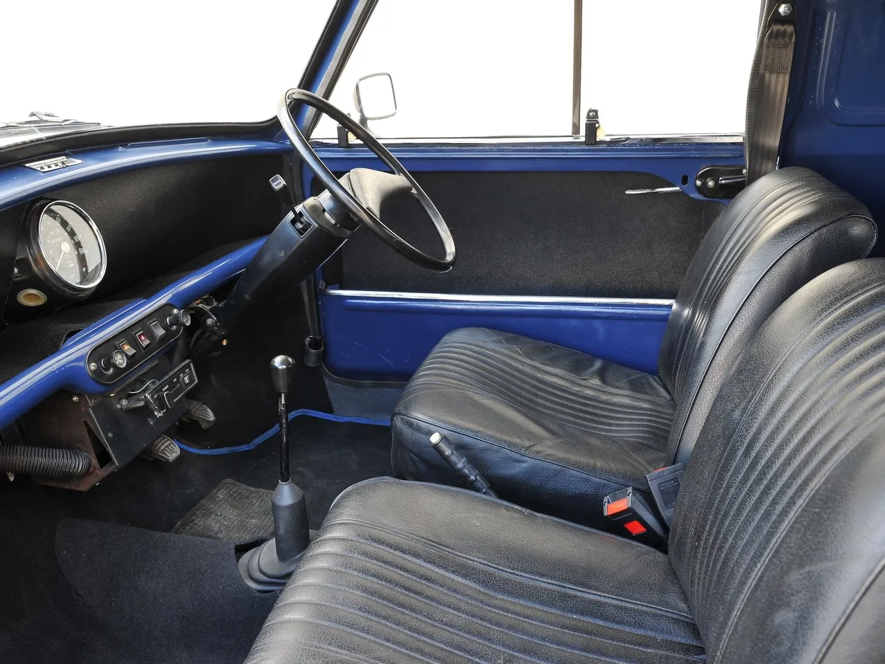 Mini Van (1982) – interiér
