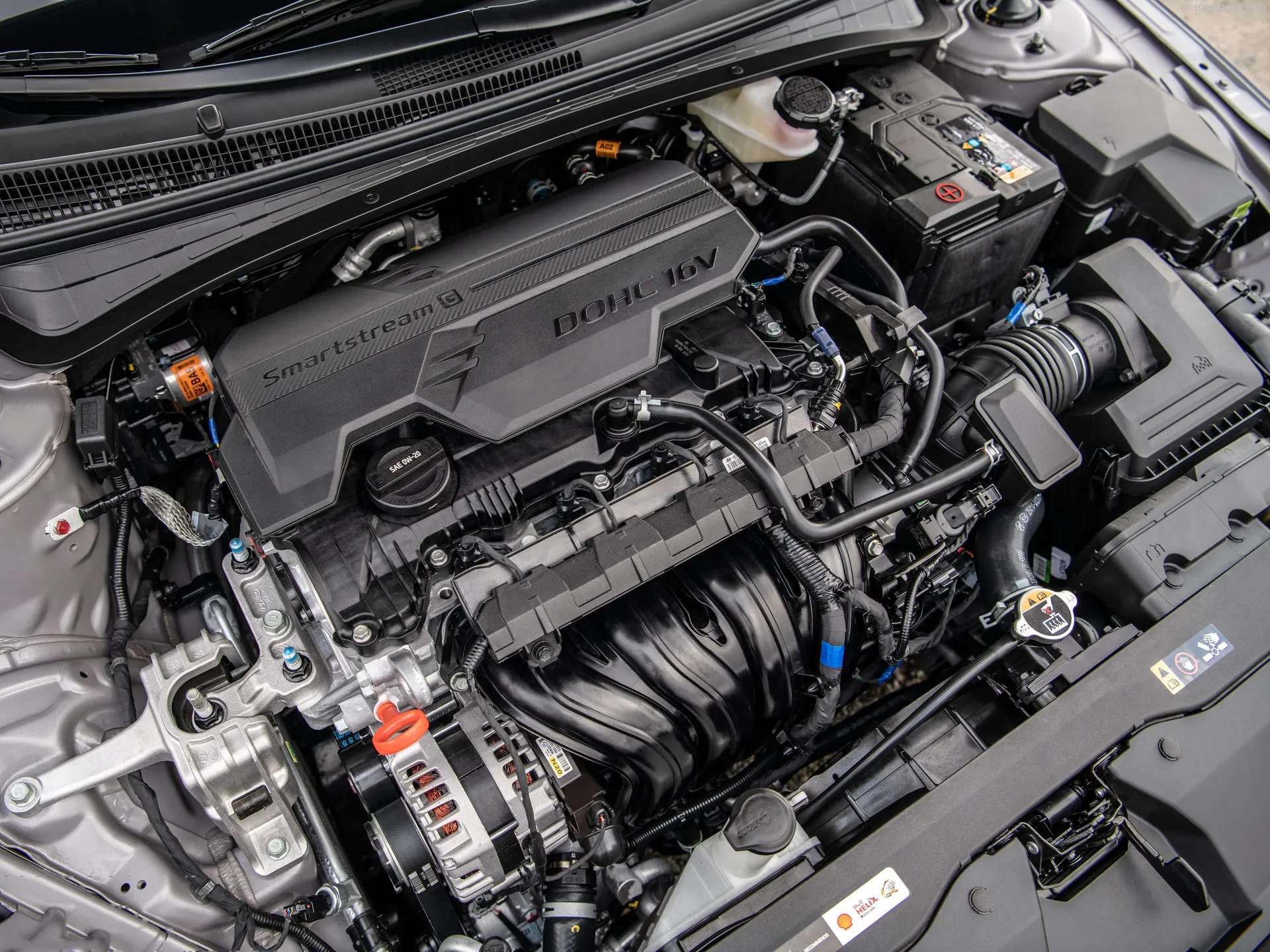 Hyundai Elantra (2024) - Engine Bay