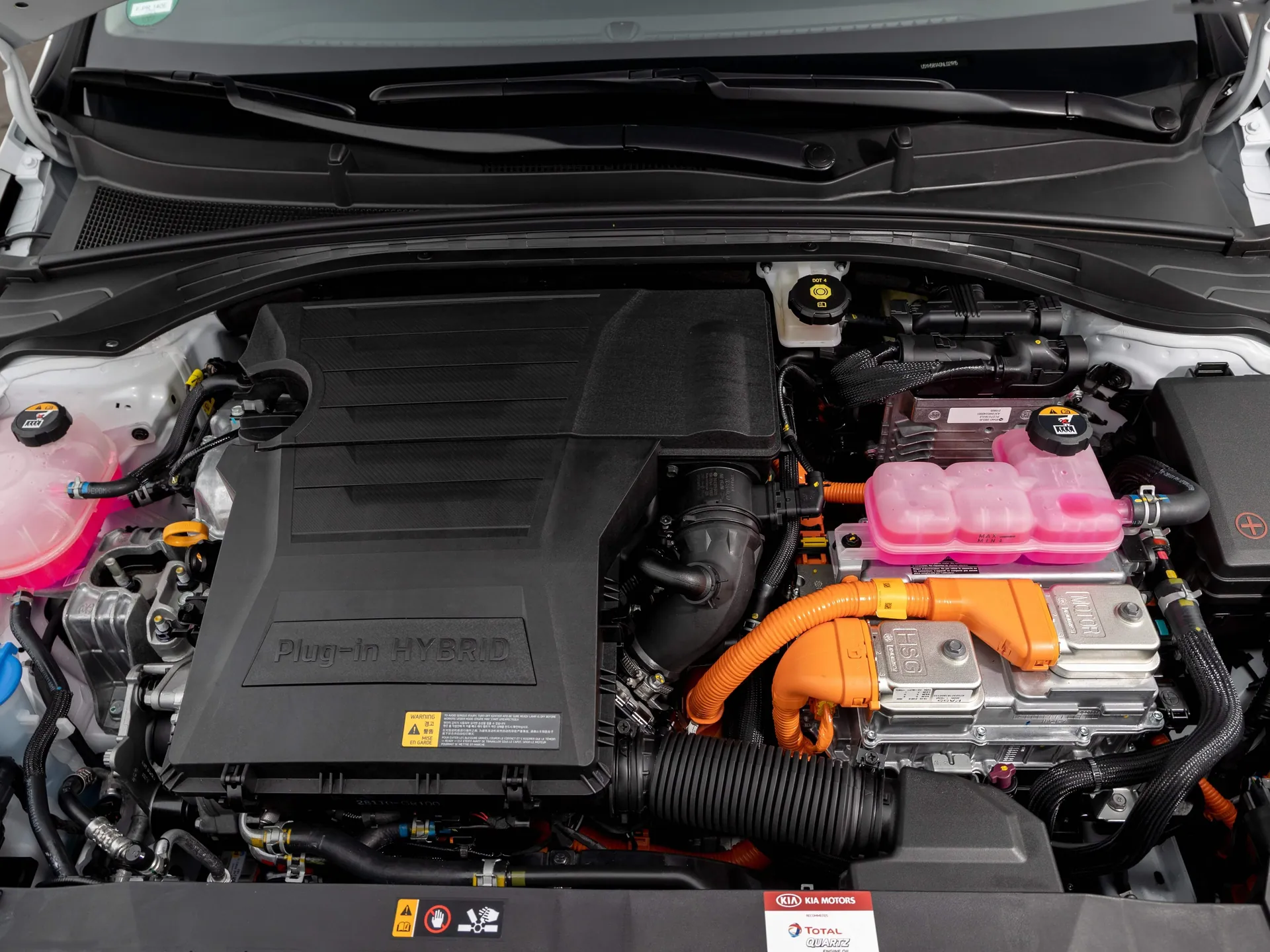 Kia Ceed SW (2022) – motorový prostor