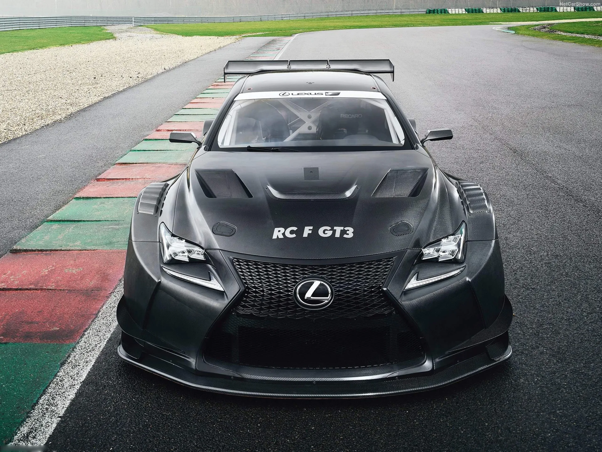 Lexus RC F GT3 (2017) – zepředu