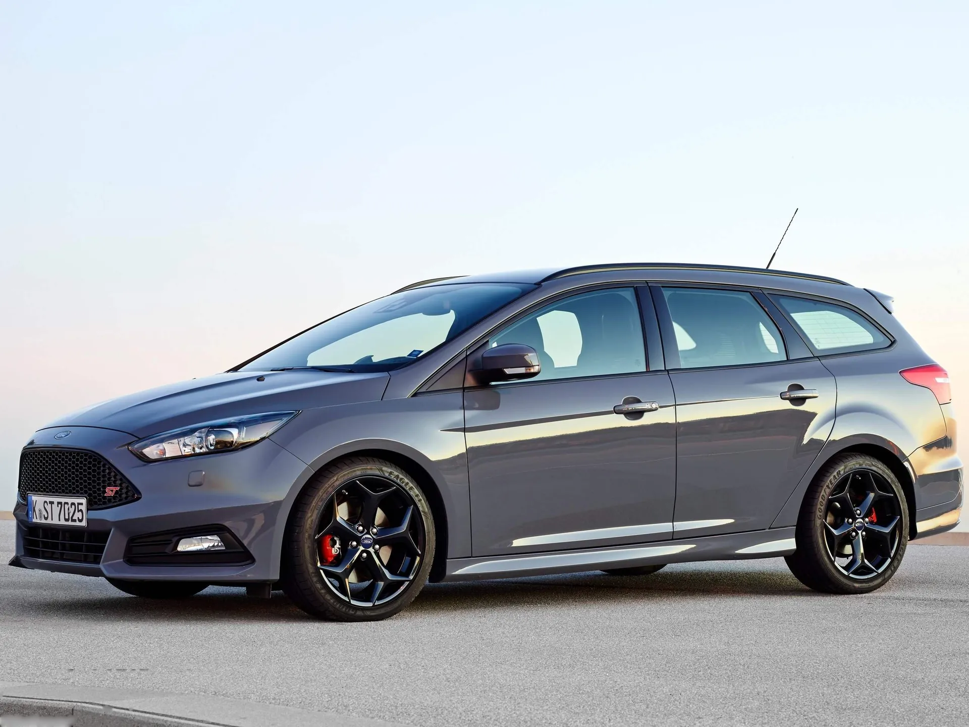 Ford Focus ST Wagon (2015)