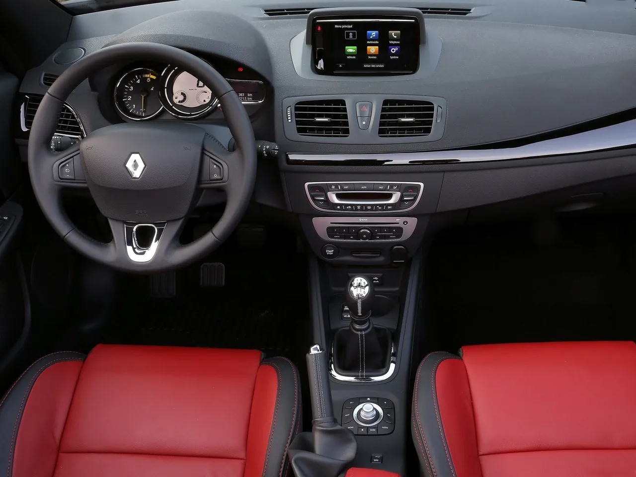 Renault Megane Coupe-Cabriolet (2015) – interiér