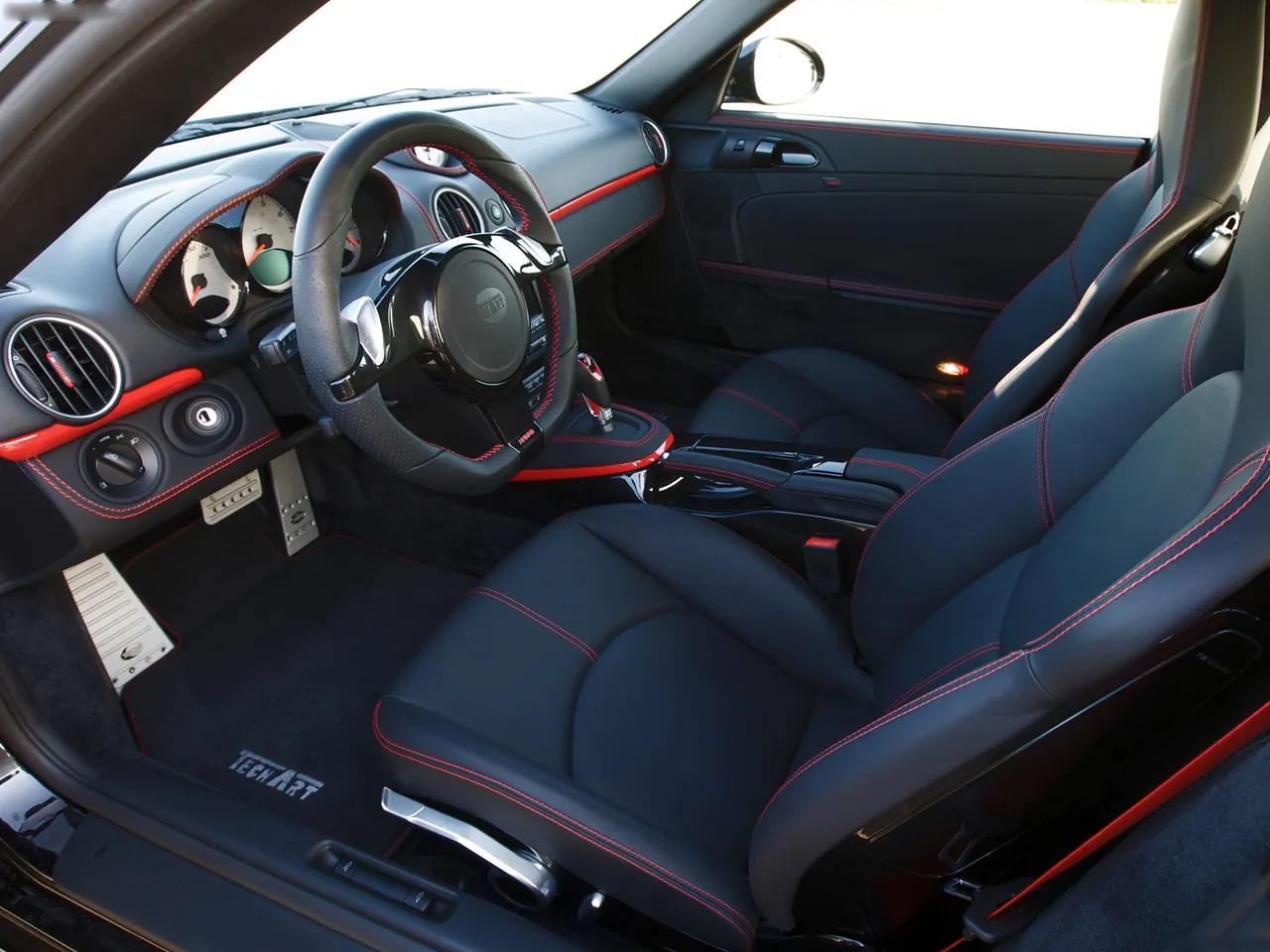 TechArt Porsche Cayman (2010) – interiér