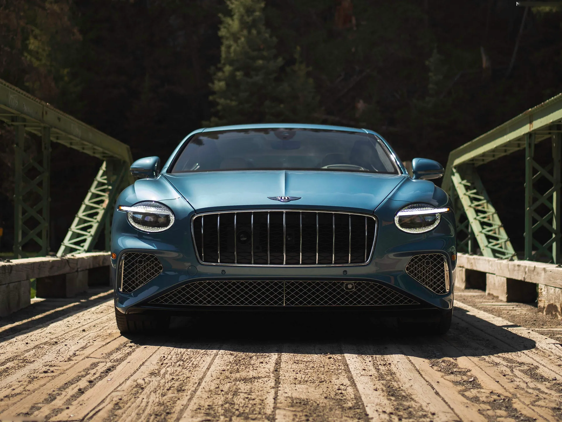 Bentley Continental GT Azure (2025) – zepředu