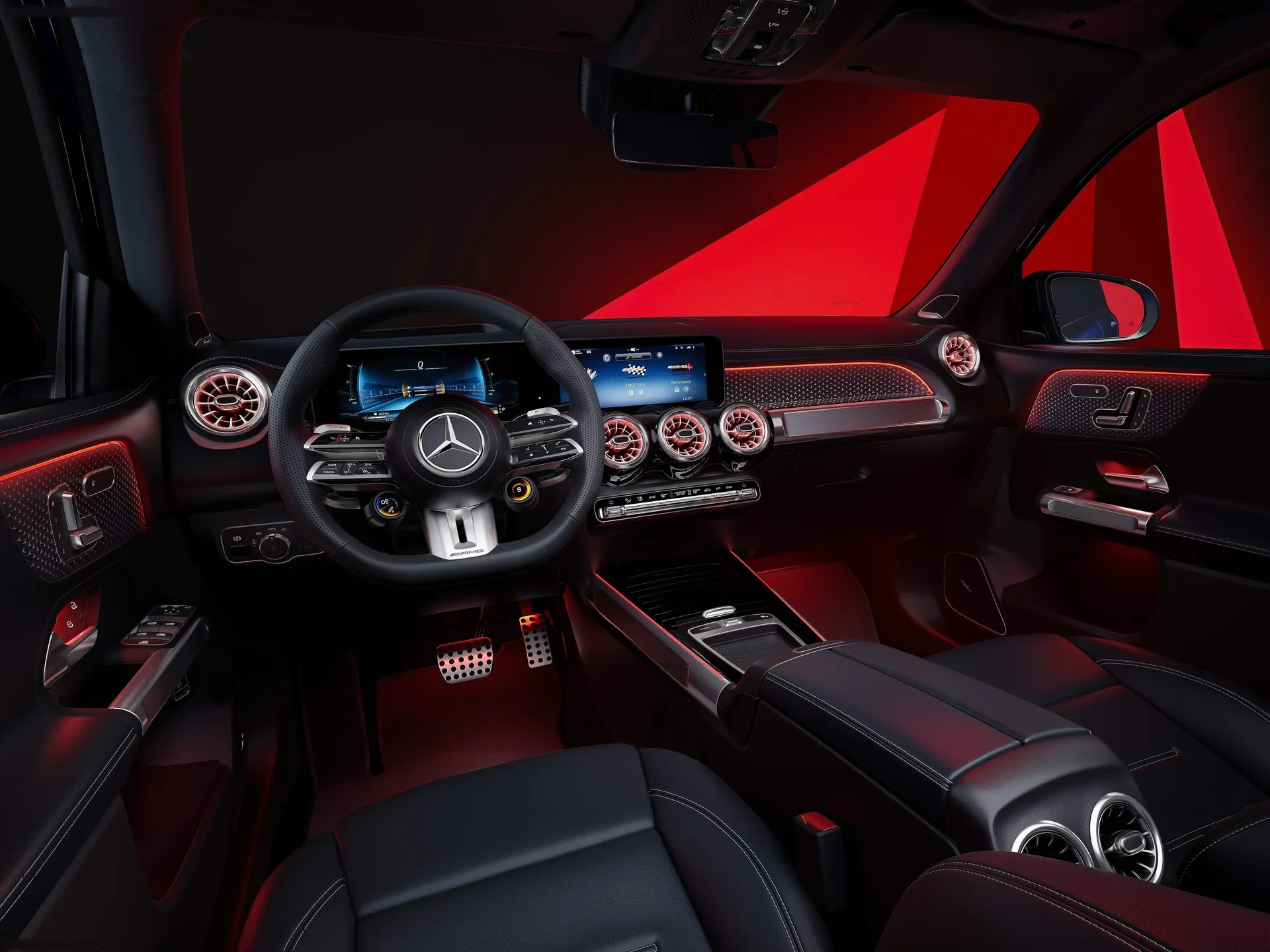 Mercedes-Benz GLB35 AMG (2024) - Interior