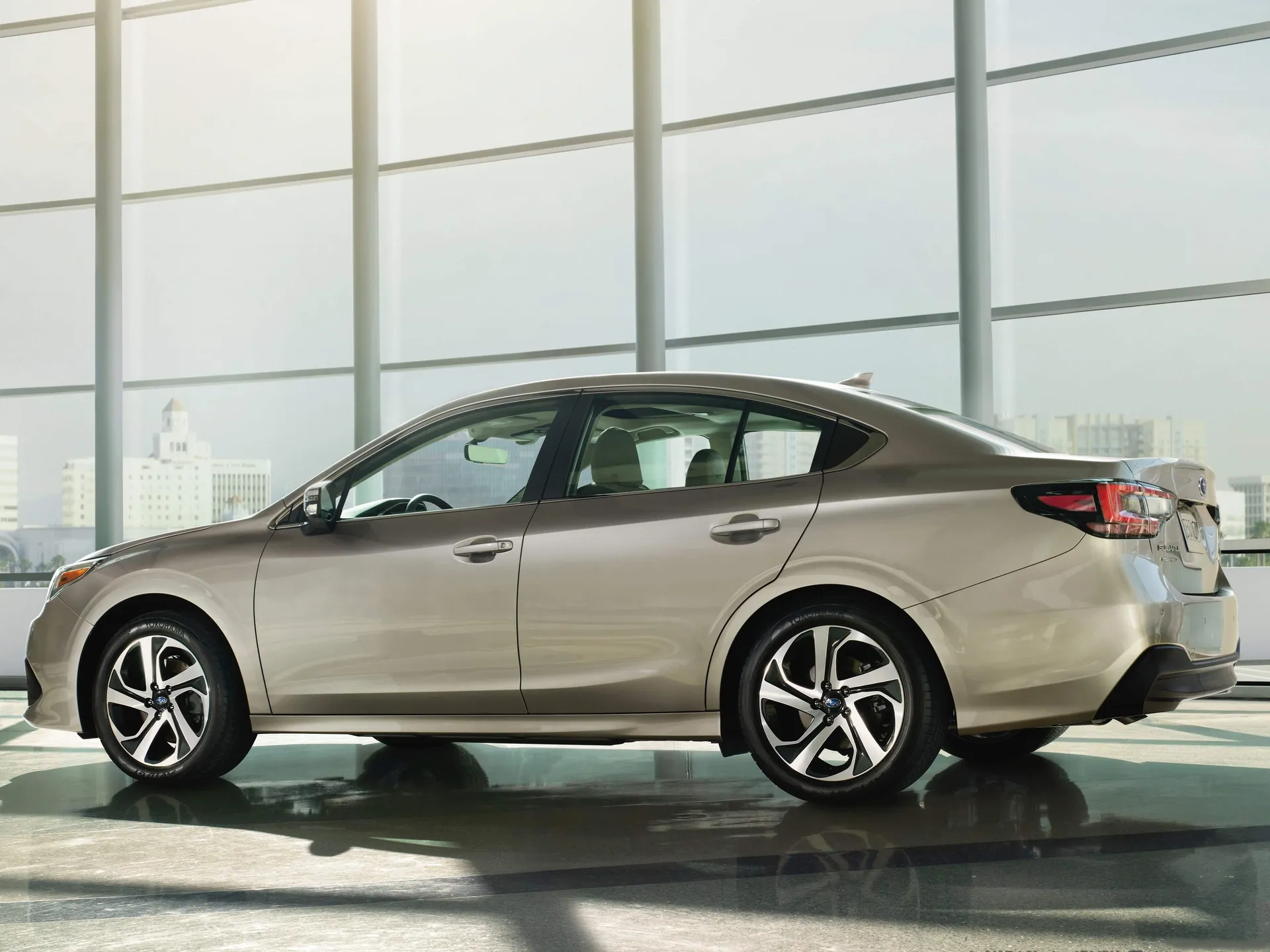 Subaru Legacy (2020) – zadní pohled