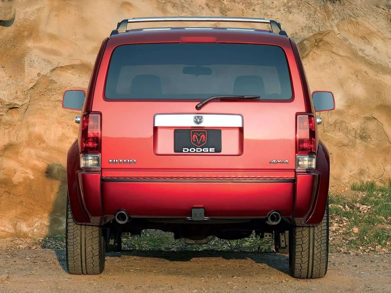 Dodge Nitro Concept (2005) – zezadu