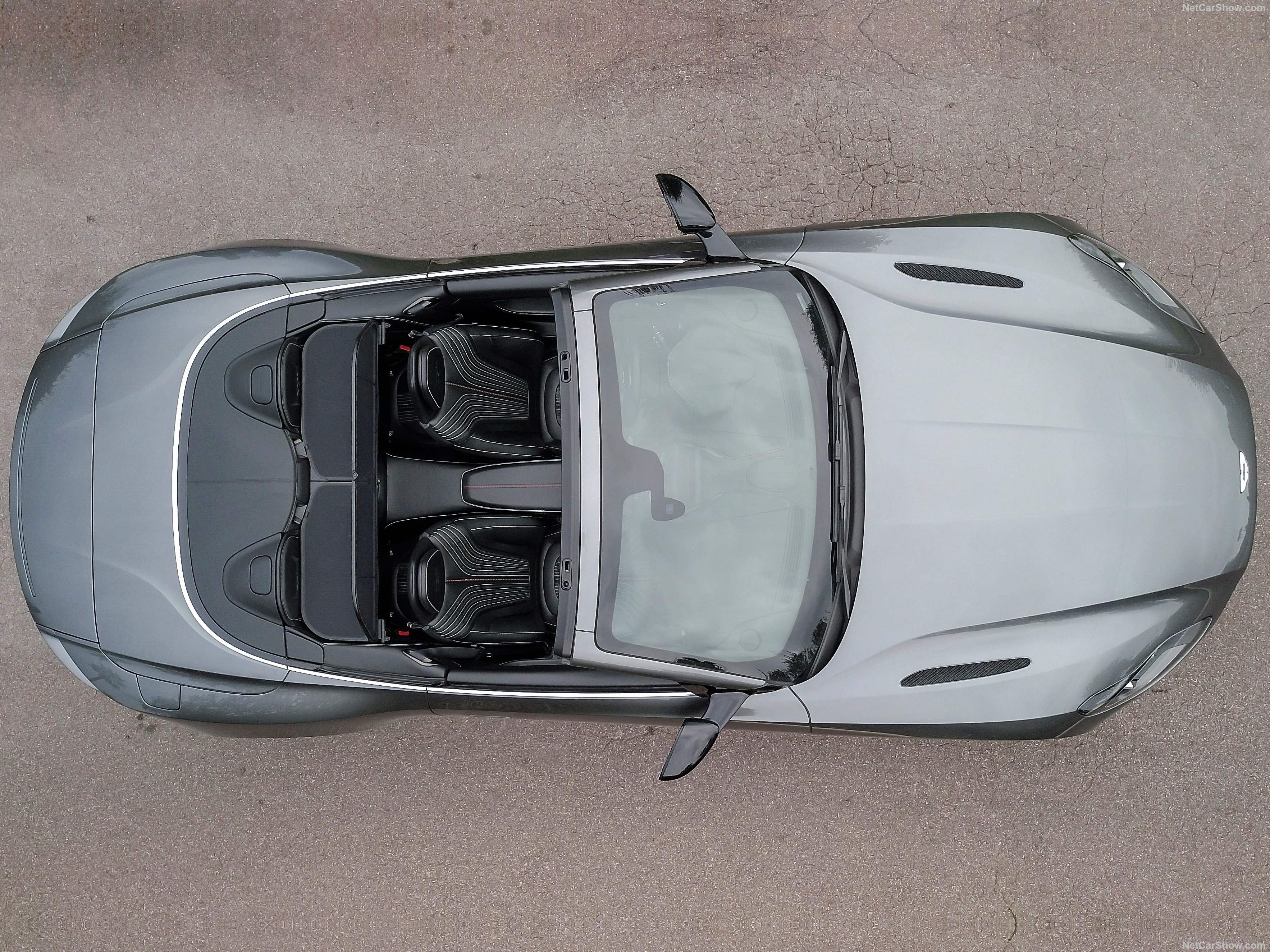Aston Martin DB11 Volante (2019) – pohled shora