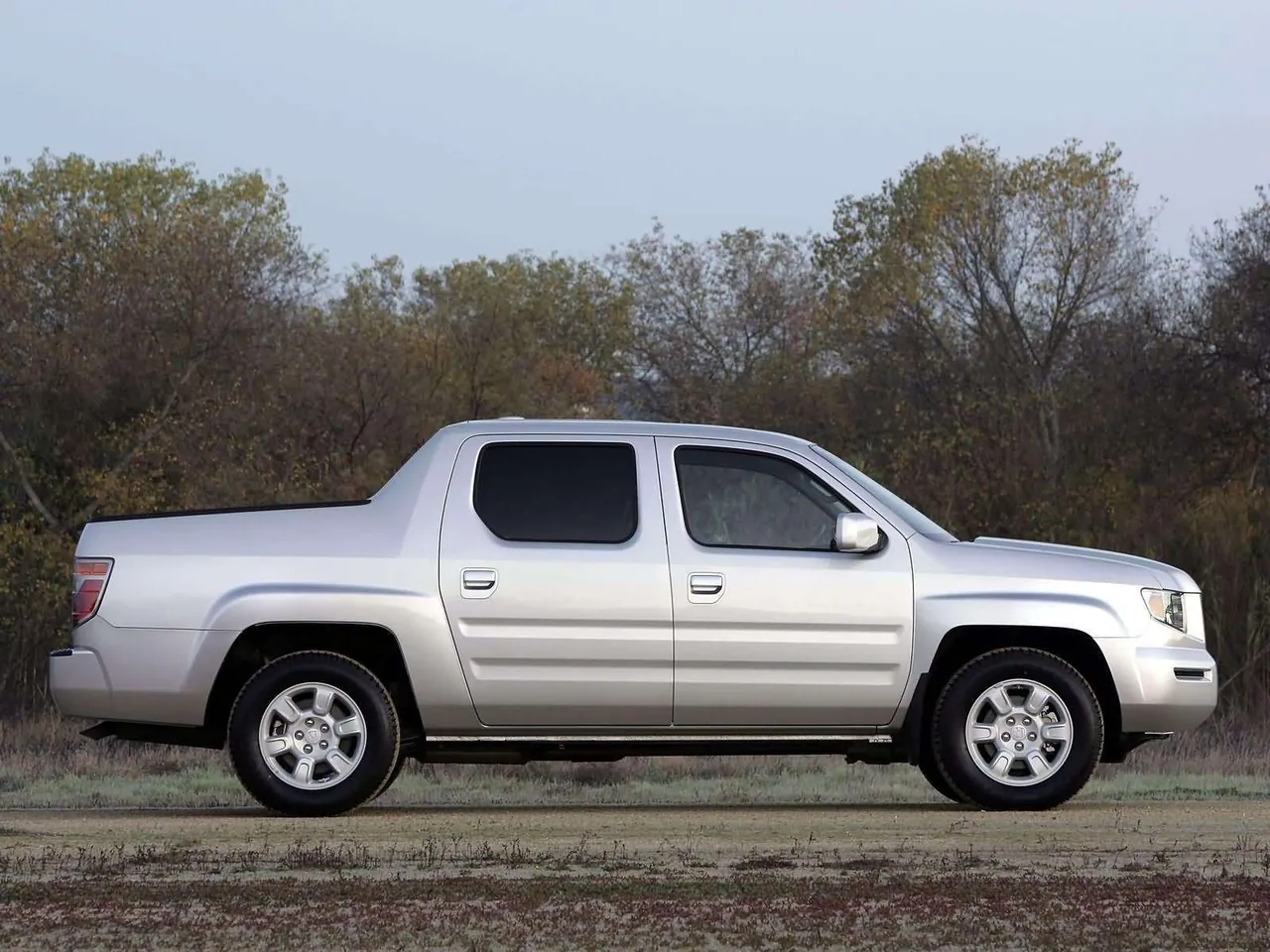 Honda Ridgeline RTL (2006) – boční profil