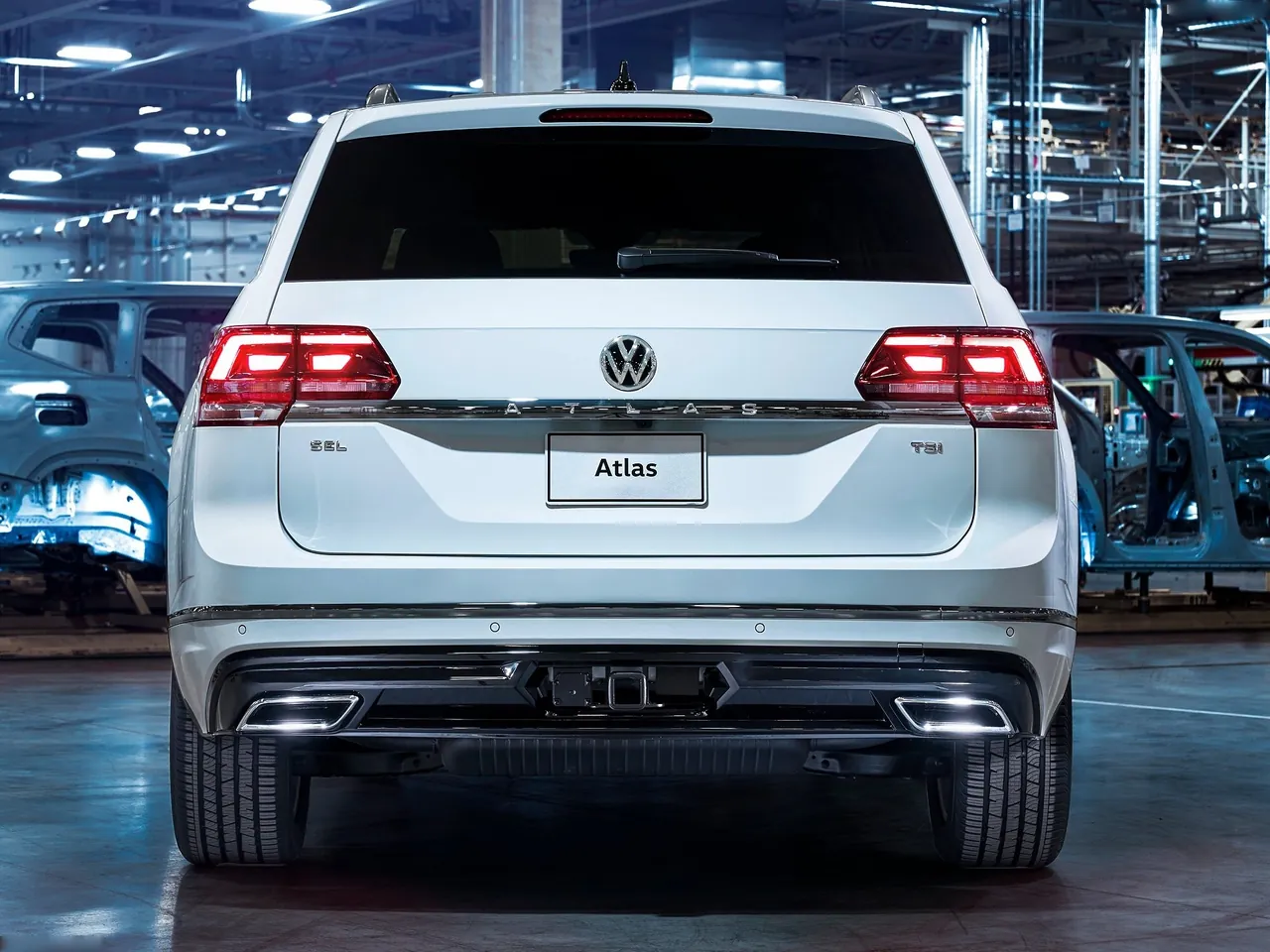 Volkswagen Atlas R-Line (2018) – zezadu