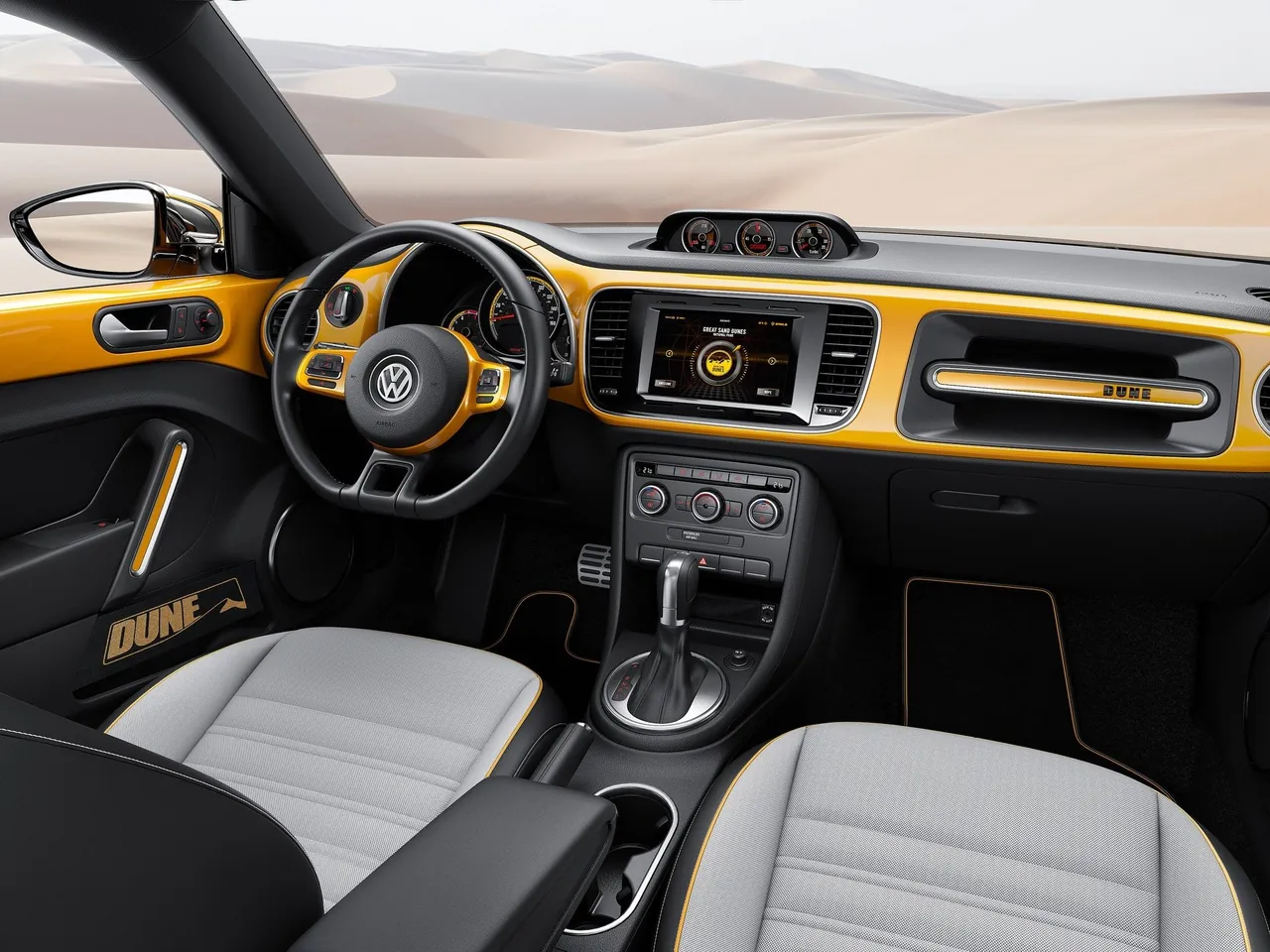 Volkswagen Beetle Dune Concept (2014) – interiér