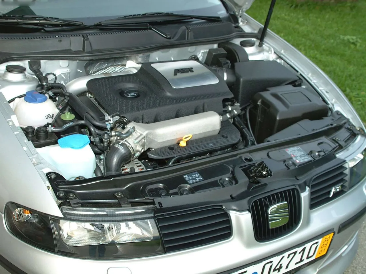 ABT Seat Leon (2002) – motorový prostor