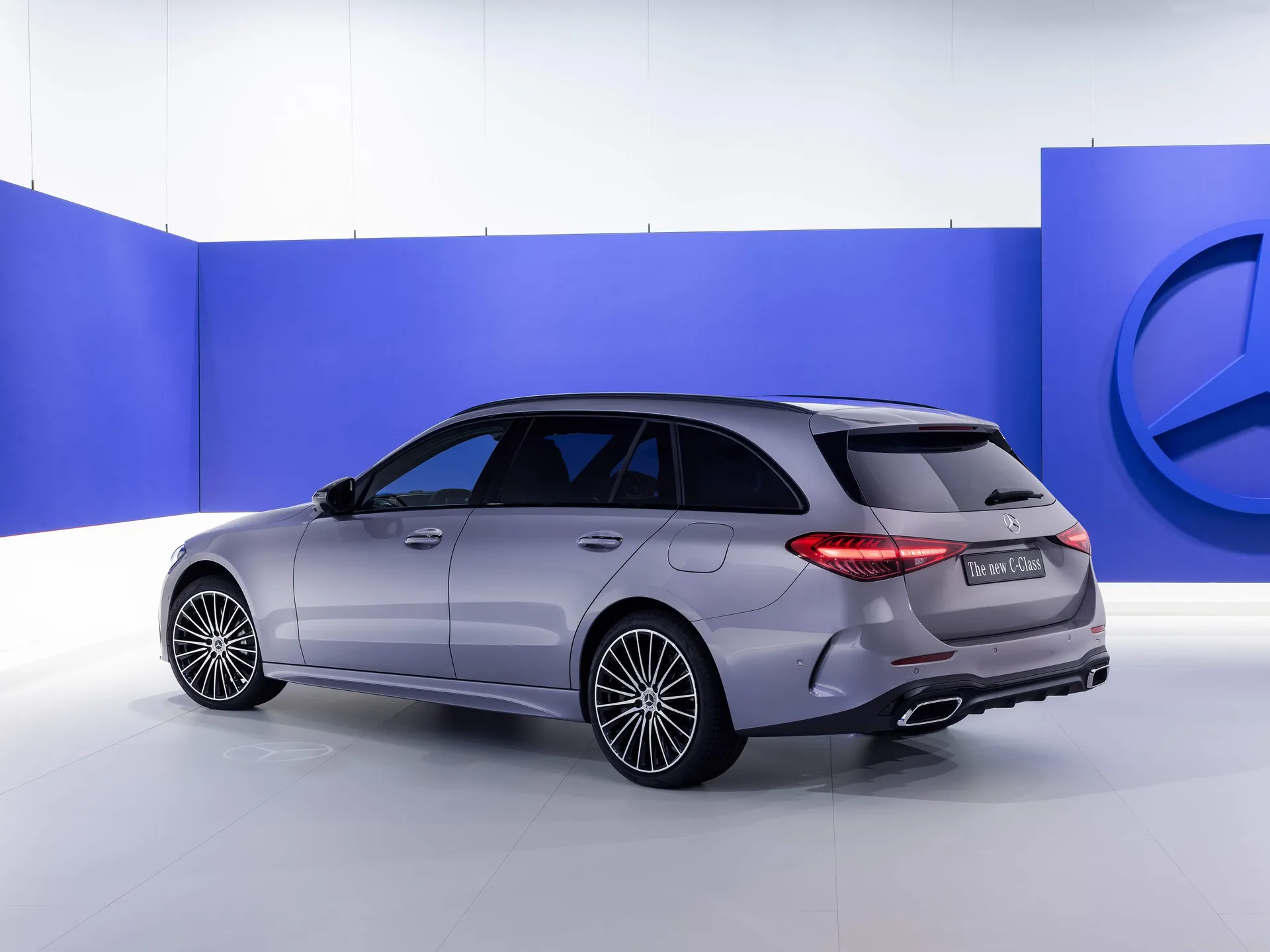 Mercedes-Benz C-Class Estate (2027) – zadní tříčtvrteční pohled
