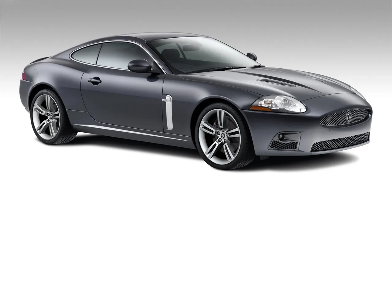 Jaguar XKR (2007)