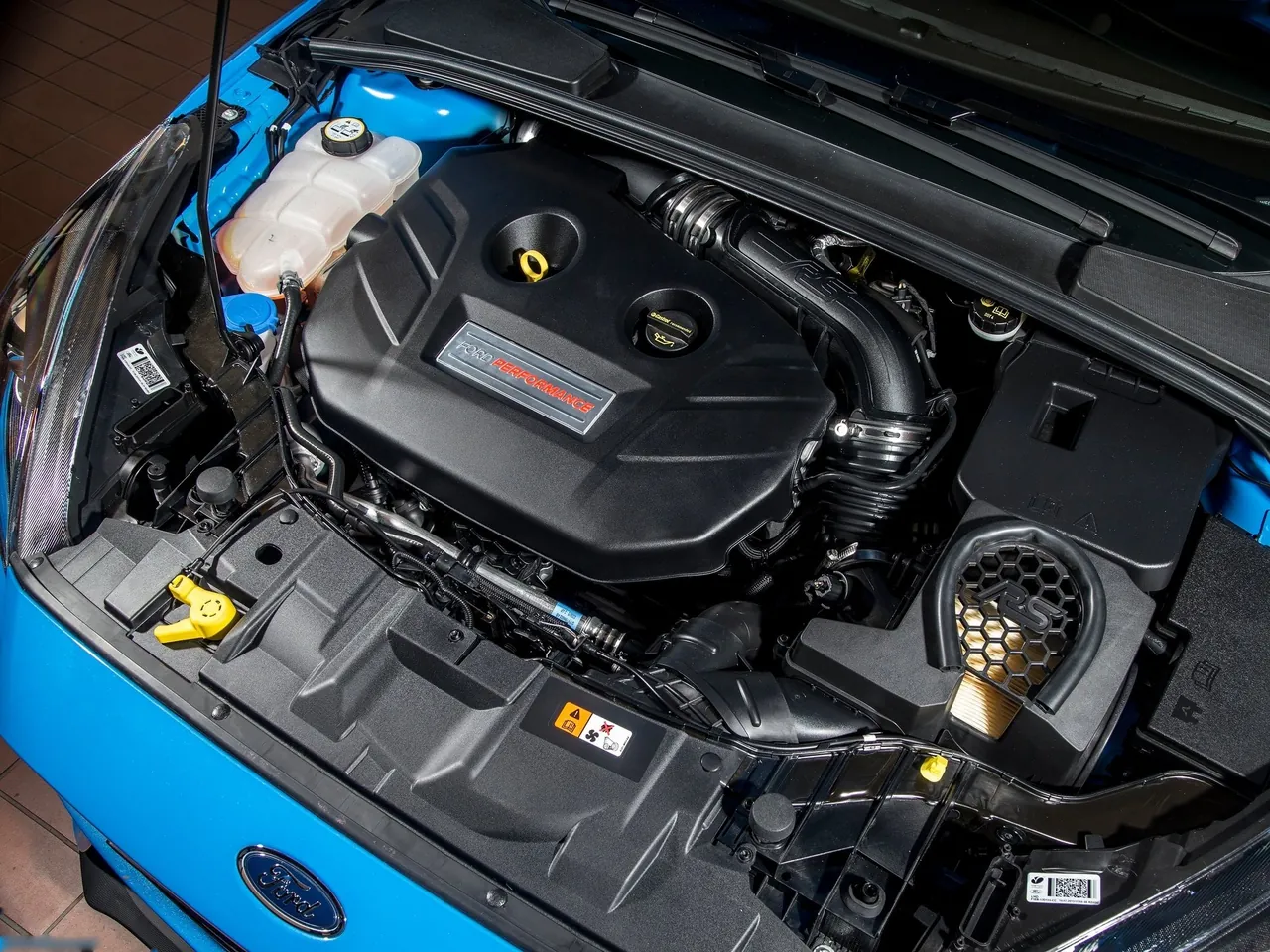 Ford Focus RS (2016) – motorový prostor